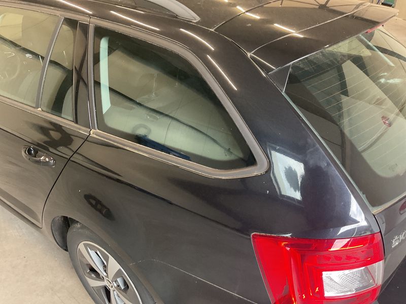Skoda Octavia 1.6 TDI GreenLine 2015 – снимка 26