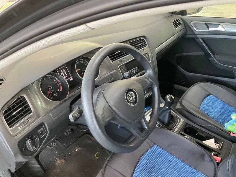 Volkswagen Golf VII 1.2 TSI Trendline BlueMotion Tech 2014 – снимка 25