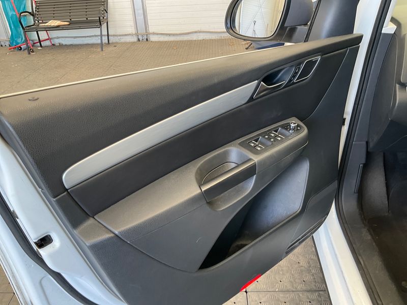 Volkswagen Sharan 2.0 TDI Highline BlueMotion Tech 2013 – снимка 42