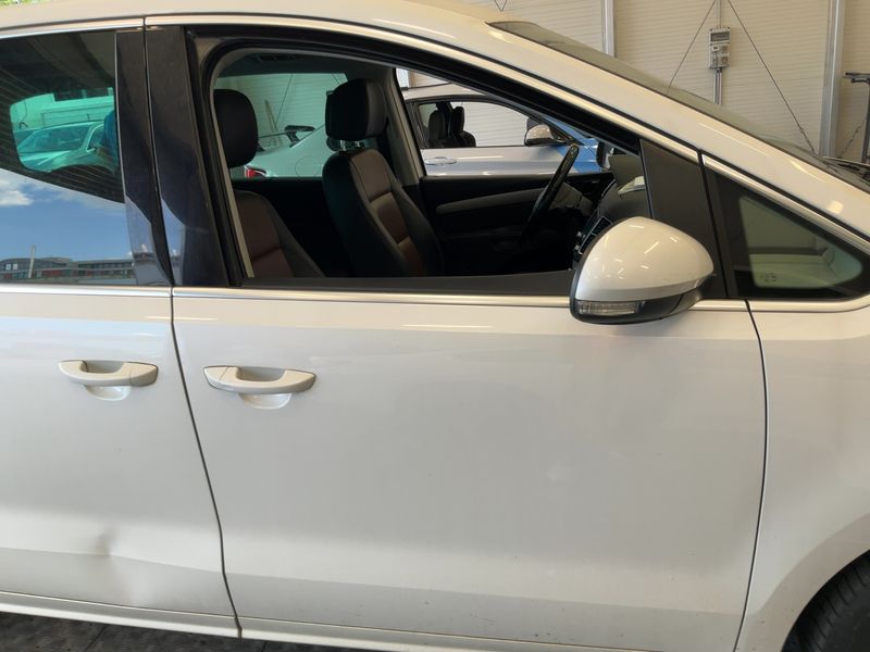 Volkswagen Sharan 2.0 TDI Highline BlueMotion Tech 2013 – снимка 10
