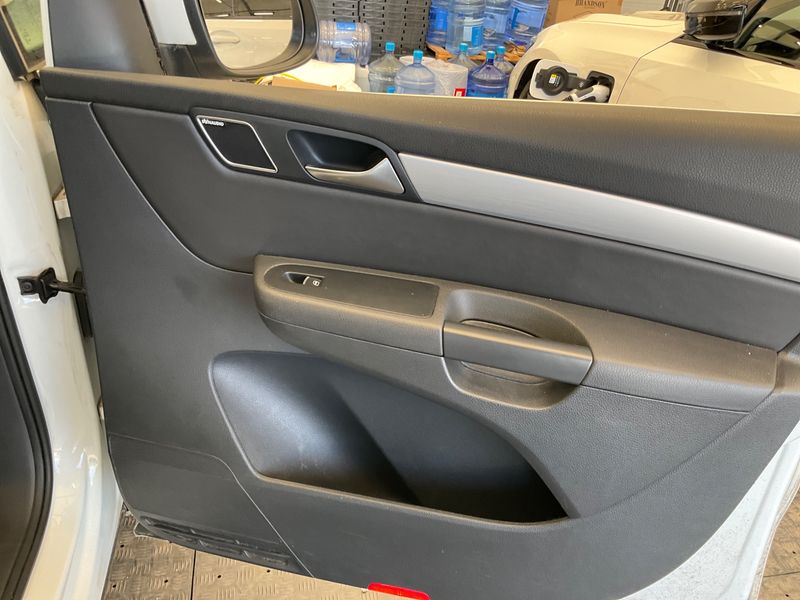 Volkswagen Sharan 2.0 TDI Highline BlueMotion Tech 2013 – снимка 39