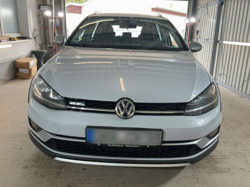 Volkswagen Golf VII 2.0 TDI Alltrack 4Motion BlueMotion Tech 2017 – снимка 14