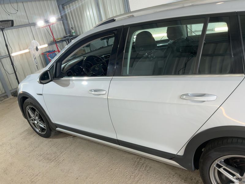 Volkswagen Golf VII 2.0 TDI Alltrack 4Motion BlueMotion Tech 2017 – снимка 4