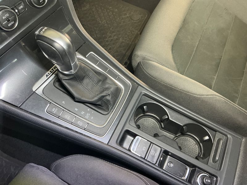 Volkswagen Golf VII 2.0 TDI Alltrack 4Motion BlueMotion Tech 2017 – снимка 29