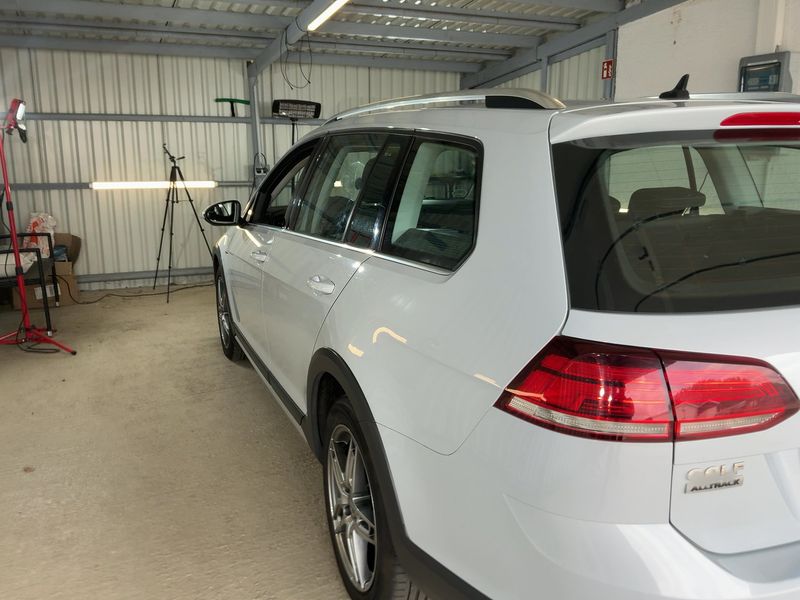 Volkswagen Golf VII 2.0 TDI Alltrack 4Motion BlueMotion Tech 2017 – снимка 6
