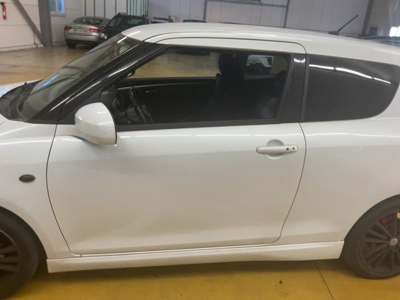 Suzuki Swift 1.6 Sport 2015 – снимка 4
