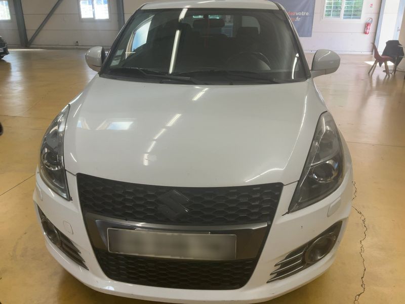 Suzuki Swift 1.6 Sport 2015 – снимка 14