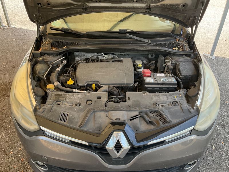 Renault Clio 1.2 Expression 2015 – снимка на щета