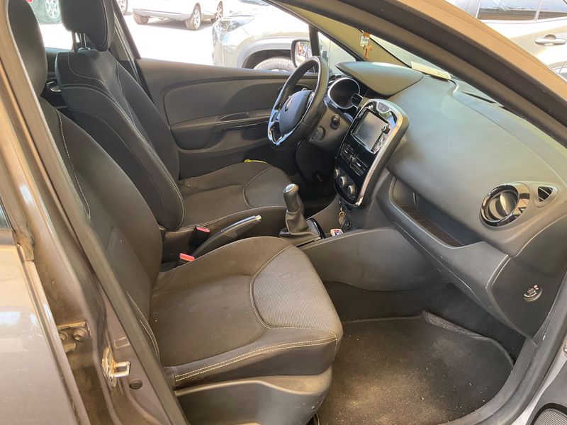 Renault Clio 1.2 Expression 2015 – снимка 3