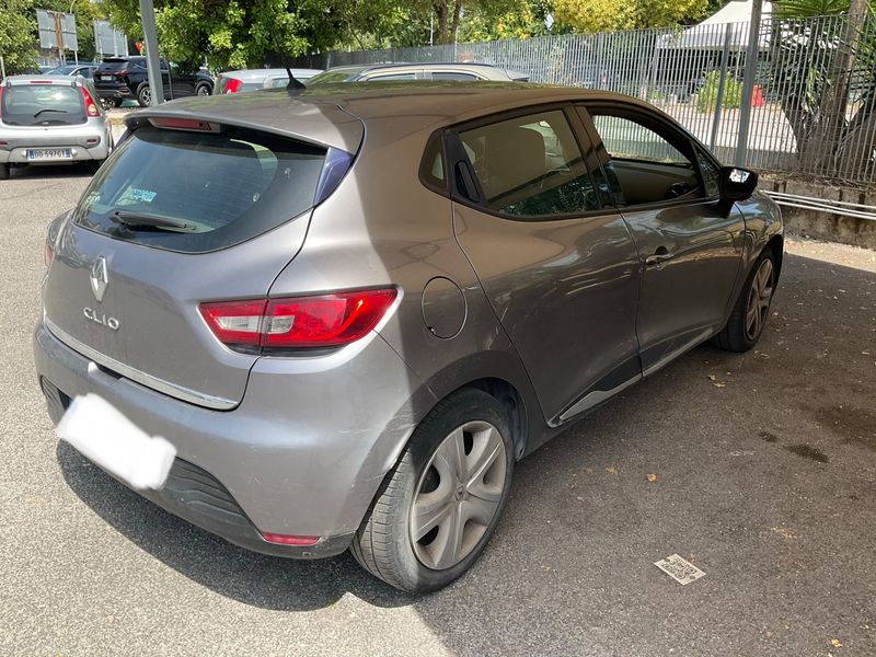Renault Clio 1.2 Expression 2015 – снимка 2