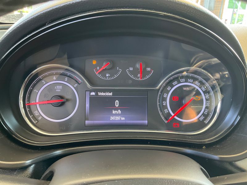 Opel Insignia Sports Tourer 2.0 CDTI Selective 2014 – снимка 4