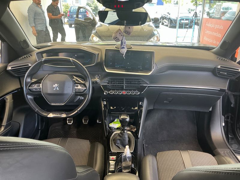 Peugeot 2008 1.2 PureTech GT 2021 – снимка 17