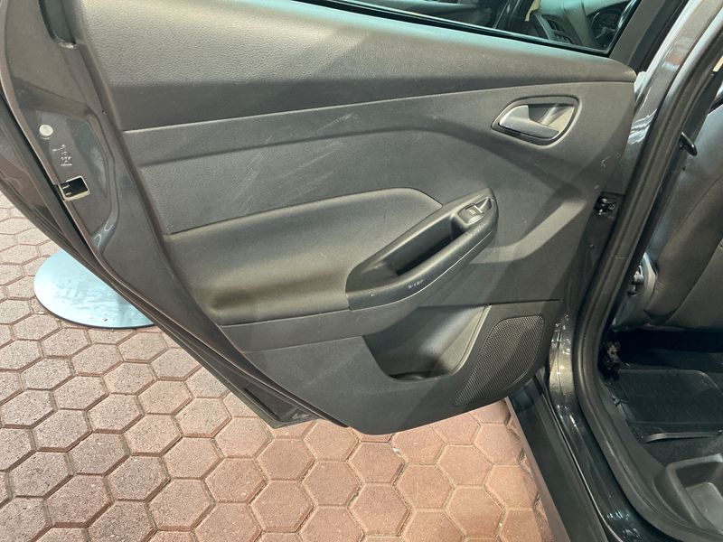 Ford Focus 1.0 EcoBoost Cool&Connect 2018 – снимка 29
