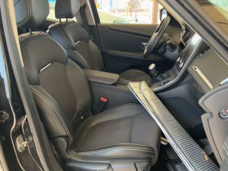 Renault Scenic 1.2 TCe Energy Zen 2016 – снимка 16