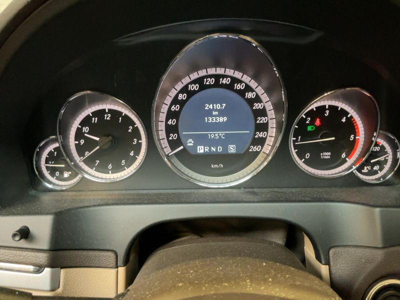 Mercedes-Benz E-Klasse E 220 CDI BlueEfficiency Elegance 2010 – снимка 13