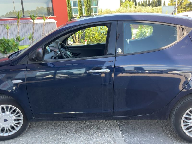 Lancia Ypsilon 0.9 TwinAir Silver 2017 – снимка 4