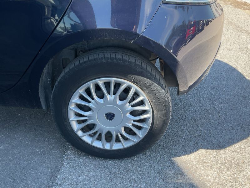 Lancia Ypsilon 0.9 TwinAir Silver 2017 – снимка 5