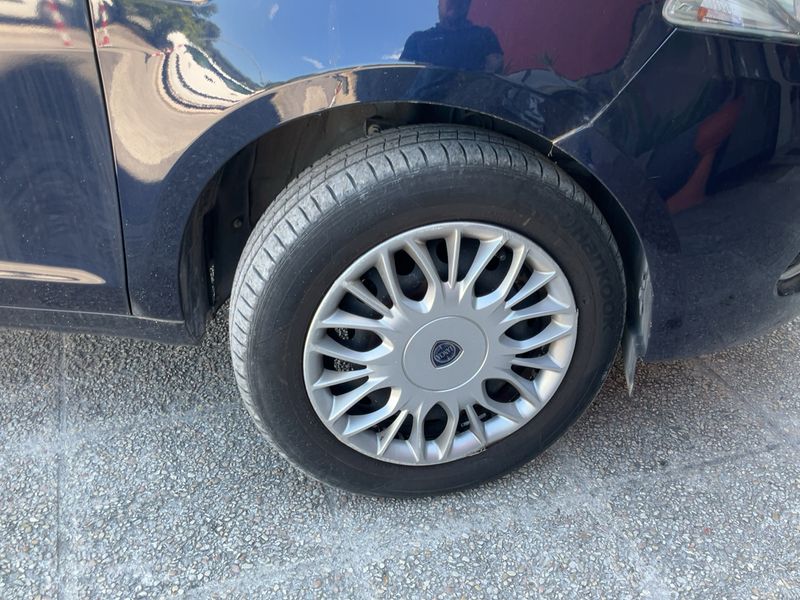 Lancia Ypsilon 0.9 TwinAir Silver 2017 – снимка 11