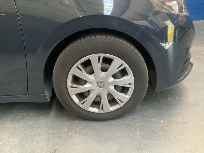 Peugeot 208 1.5 Blue-HDi Active 2018 – снимка 11