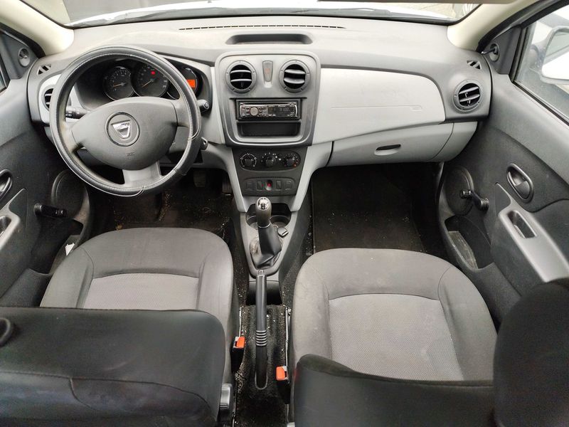 Dacia Sandero 1.2 2013 – снимка 11