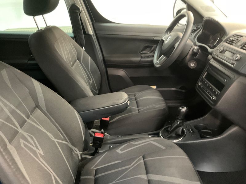 Skoda Roomster 1.2 TSI Fresh 2014 – снимка 3