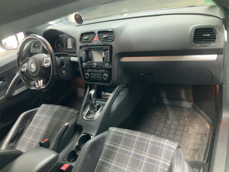 Volkswagen Scirocco 2.0 TSI Edition 2011 – снимка 18