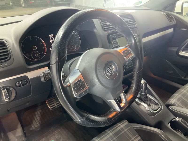 Volkswagen Scirocco 2.0 TSI Edition 2011 – снимка 24