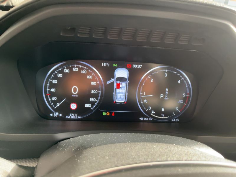 Volvo XC90 2.0 B5 Diesel Mild-Hybrid R-Design AWD 2021 – снимка 18
