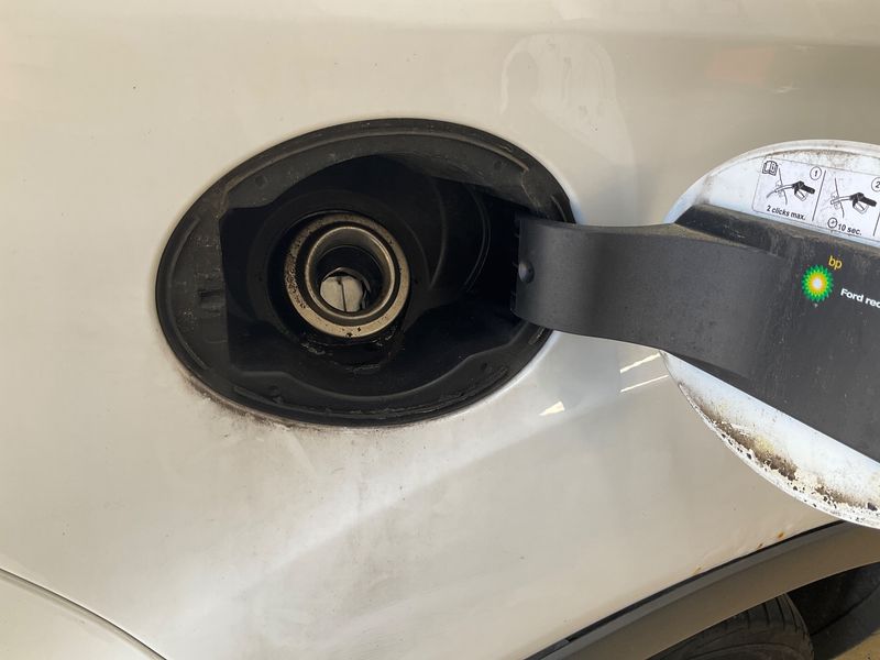 Ford Kuga 2.0 TDCi Titanium 2010 – снимка 22