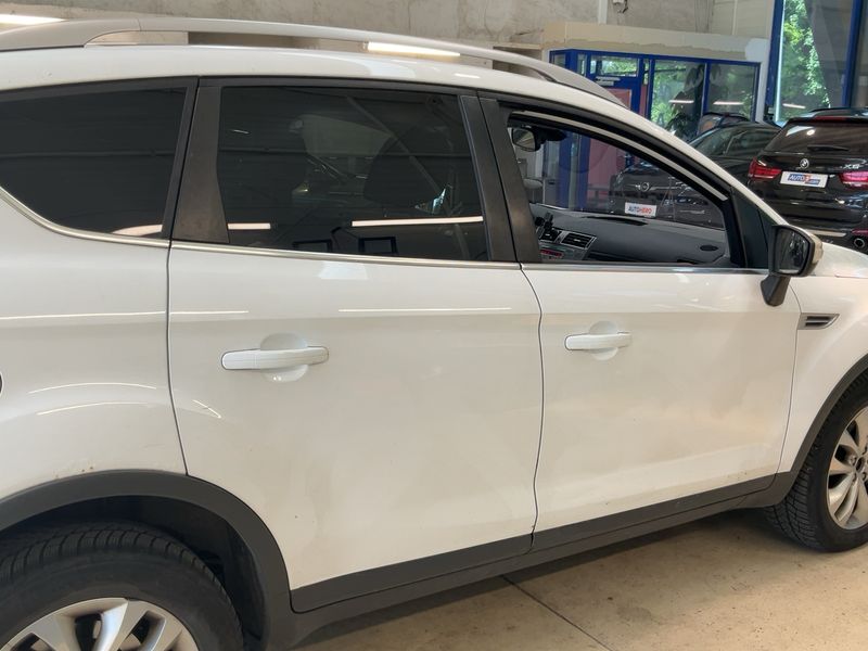 Ford Kuga 2.0 TDCi Titanium 2010 – снимка 10