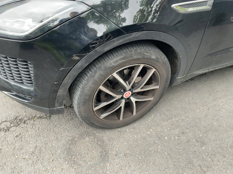 Jaguar E-Pace D150 Basis 2018 – снимка 3