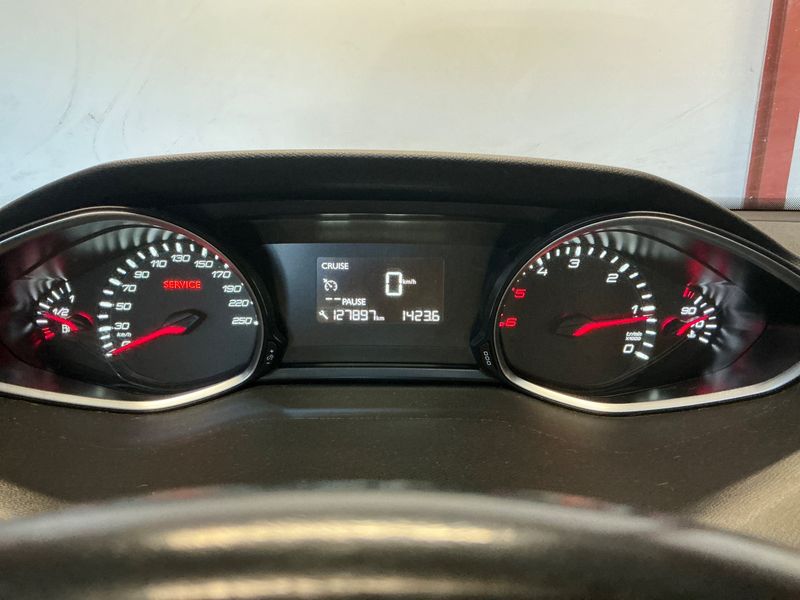 Peugeot 308 1.6 Blue-HDi Active Business 2017 – снимка 18