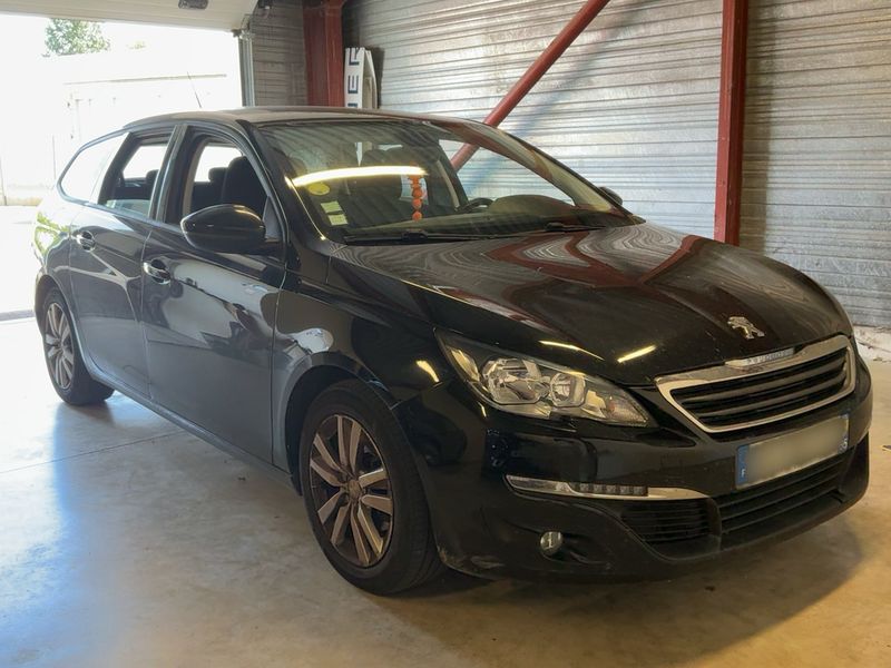 Peugeot 308 1.6 Blue-HDi Active Business 2017 – снимка 12