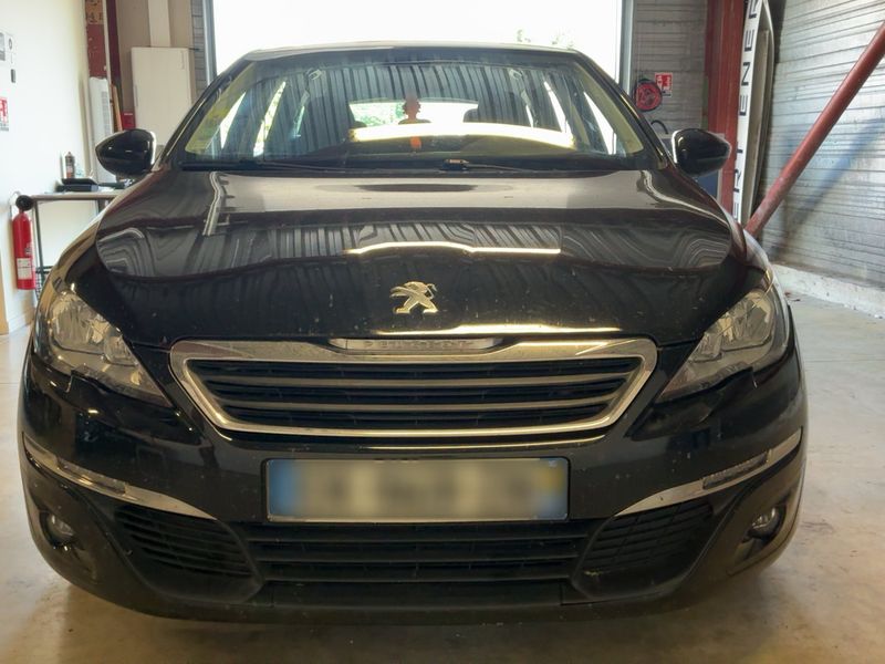 Peugeot 308 1.6 Blue-HDi Active Business 2017 – снимка 14