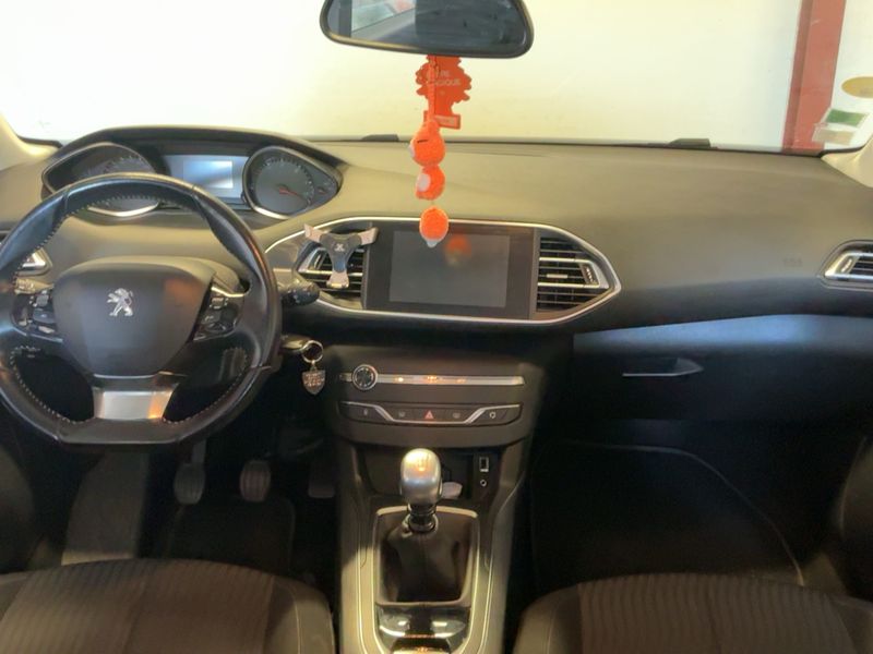Peugeot 308 1.6 Blue-HDi Active Business 2017 – снимка 17