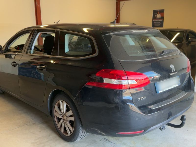 Peugeot 308 1.6 Blue-HDi Active Business 2017 – снимка 6