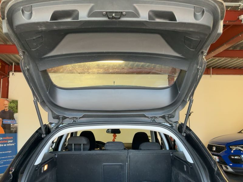 Peugeot 308 1.6 Blue-HDi Active Business 2017 – снимка 15