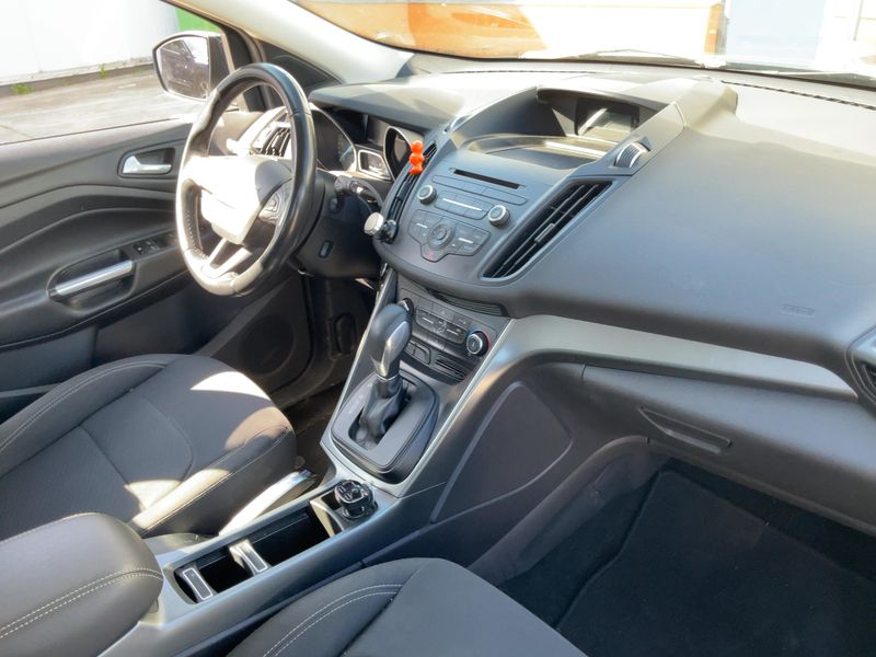 Ford Kuga 2.0 TDCi Trend 2017 – снимка 17