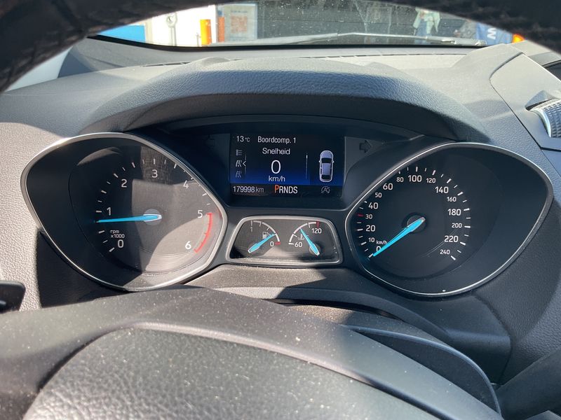 Ford Kuga 2.0 TDCi Trend 2017 – снимка 18