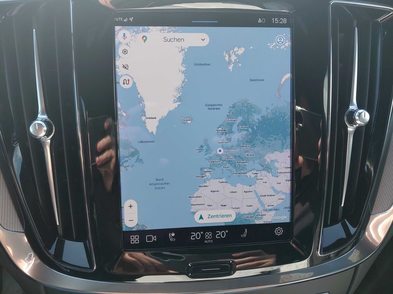 Volvo V60 2.0 B4 Mild-Hybrid Plus Dark 2024 – снимка 13