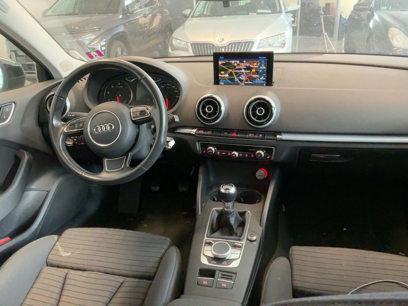 Audi A3 Sportback 1.6 TDI Ambition 2016 – снимка 17