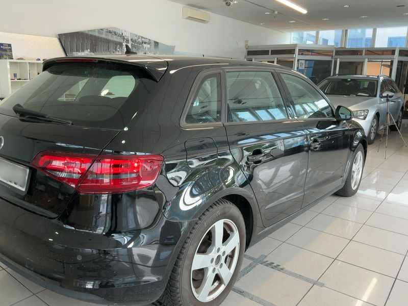 Audi A3 Sportback 1.6 TDI Ambition 2016 – снимка 8