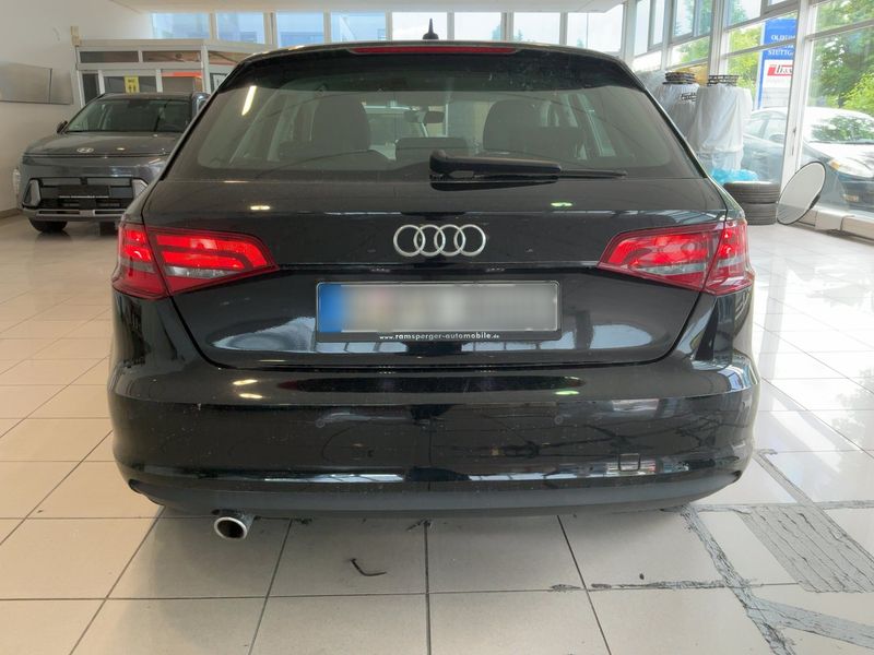Audi A3 Sportback 1.6 TDI Ambition 2016 – снимка 7