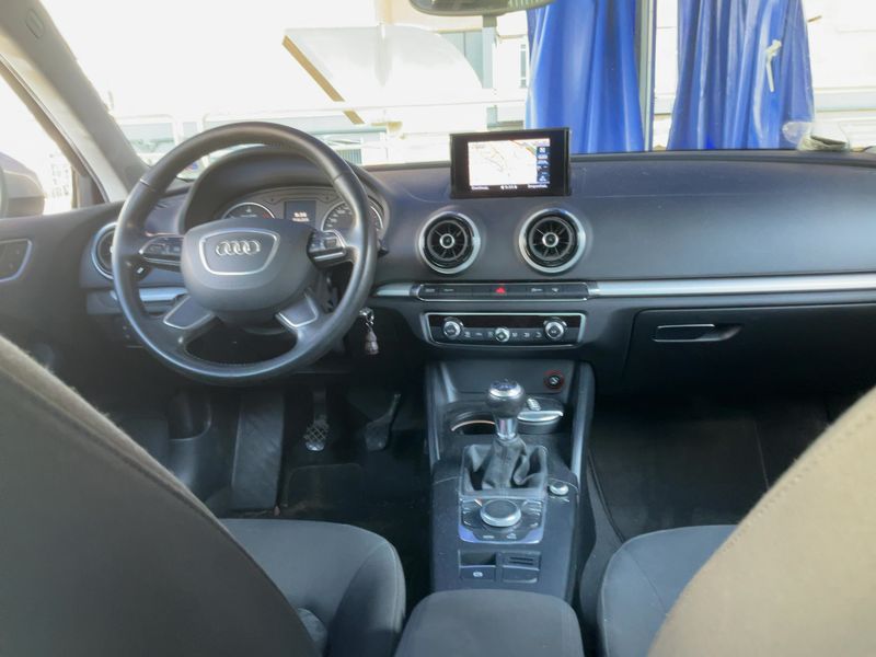 Audi A3 Sportback 1.6 TDI Attraction 2014 – снимка 17