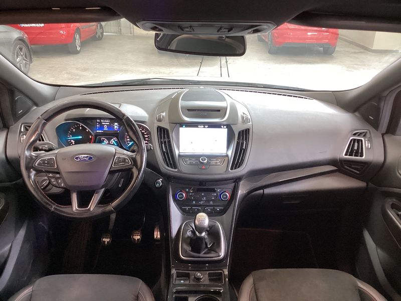 Ford Kuga 2.0 TDCi ST-Line 2017 – снимка 17