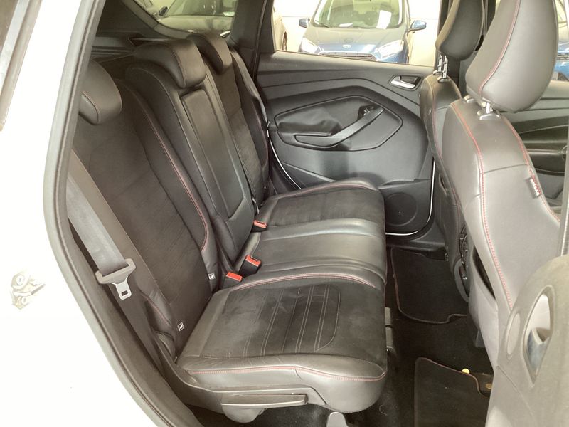 Ford Kuga 2.0 TDCi ST-Line 2017 – снимка 19