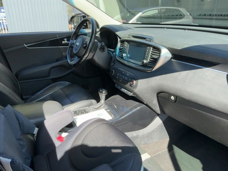 Kia Sorento 2.2 CRDi Platinum Edition 4WD 2015 – снимка 17