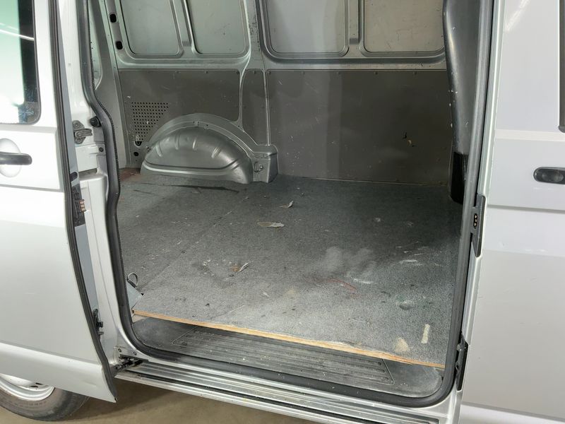 Volkswagen T6 Transporter 2.0 TDI Kasten EcoProfi 2018 – снимка 19