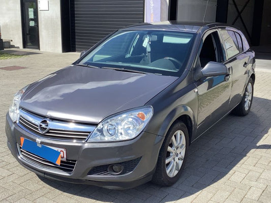 Opel Astra 1.6 Edition 2010 – снимка 1