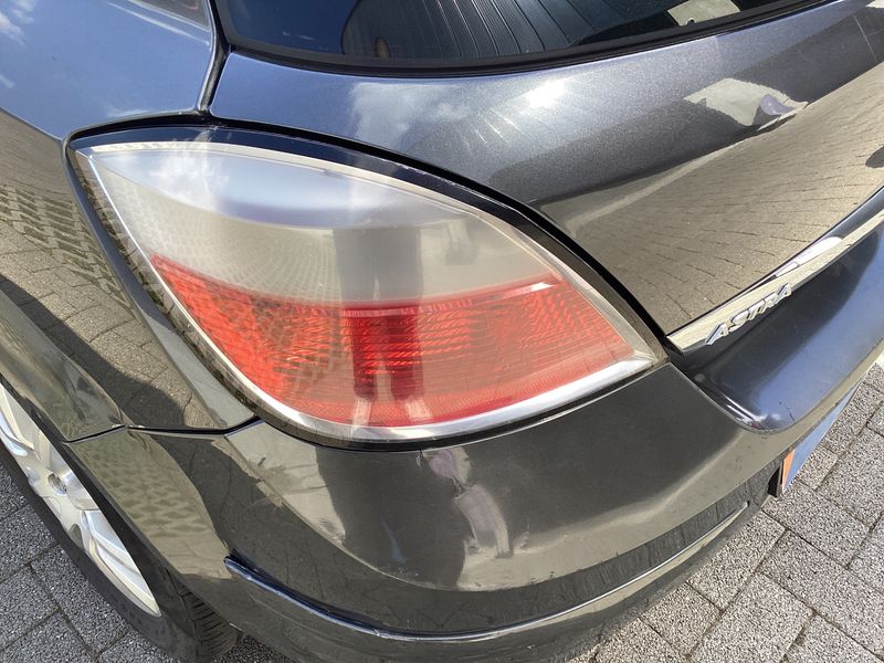 Opel Astra 1.6 Edition 2010 – снимка 73